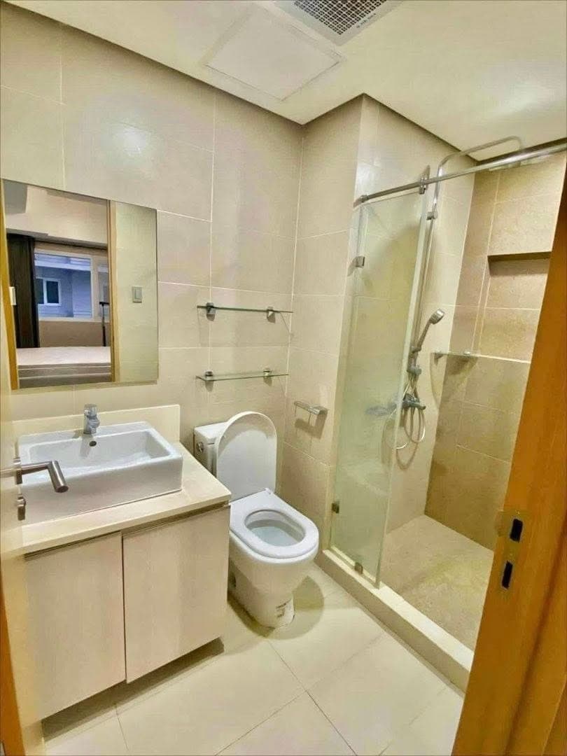 25K MONTHLY‼️STUDIO CONDO UNIT AT SIGNA DESIGNER RESIDENCES, MAKATI CITY - photo 4