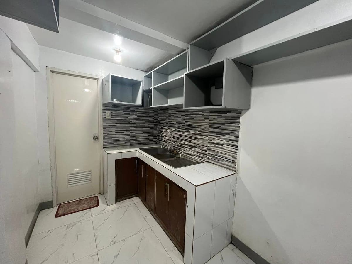 LOOKING FOR : - photo 5