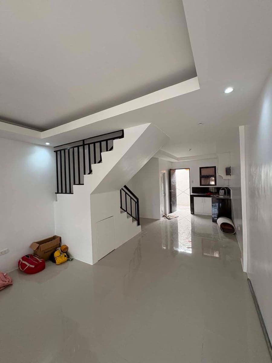 For Rent 100 % FLOOD FREE - photo 3