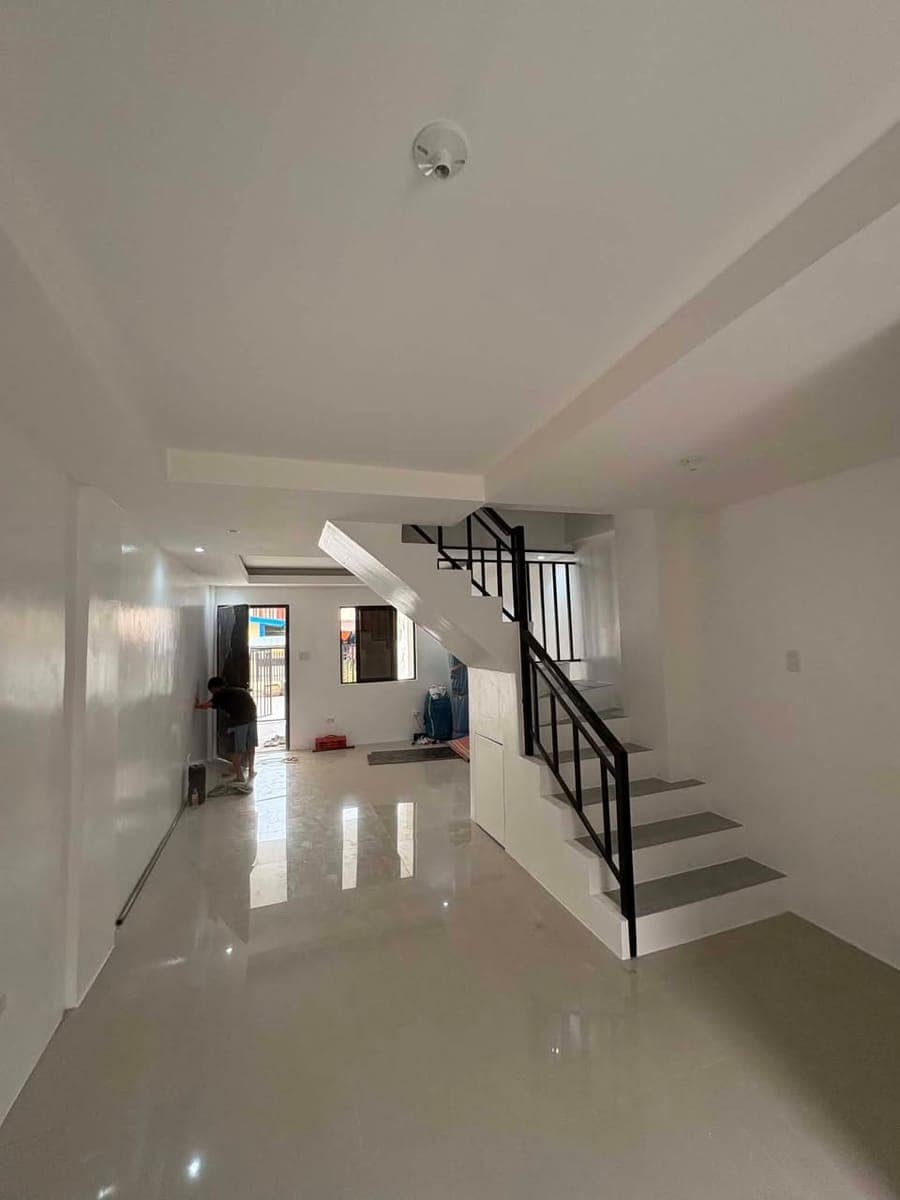For Rent 100 % FLOOD FREE - photo 4