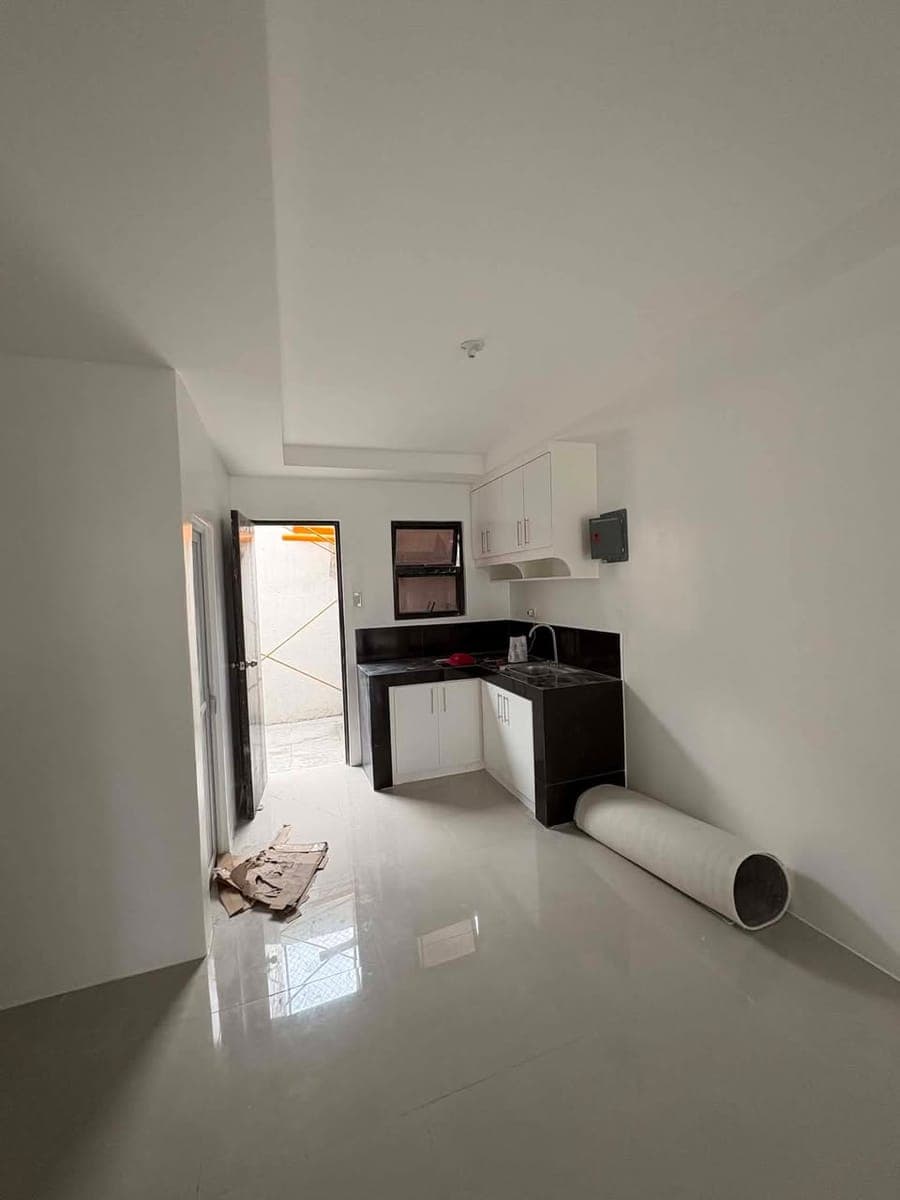 For Rent 100 % FLOOD FREE - photo 5