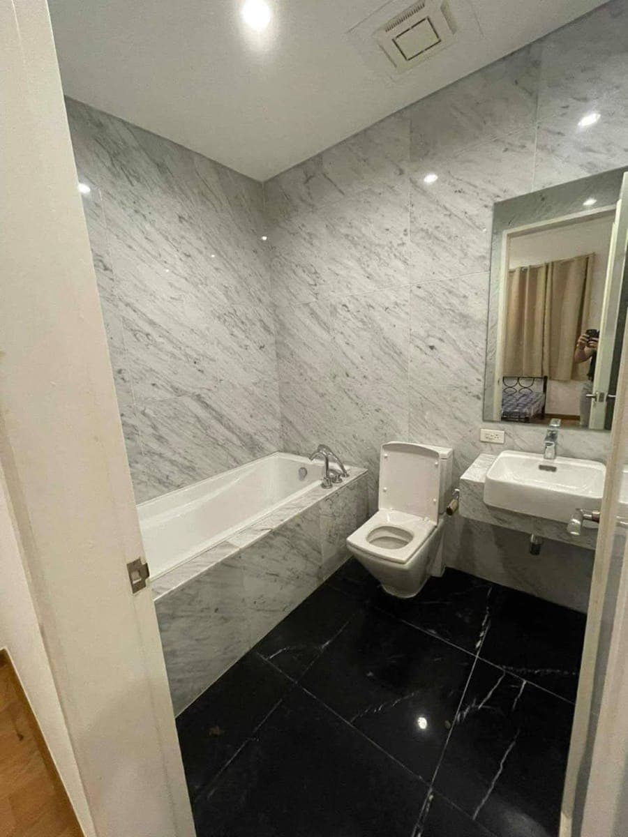 For Lease :Trump towers - photo 1