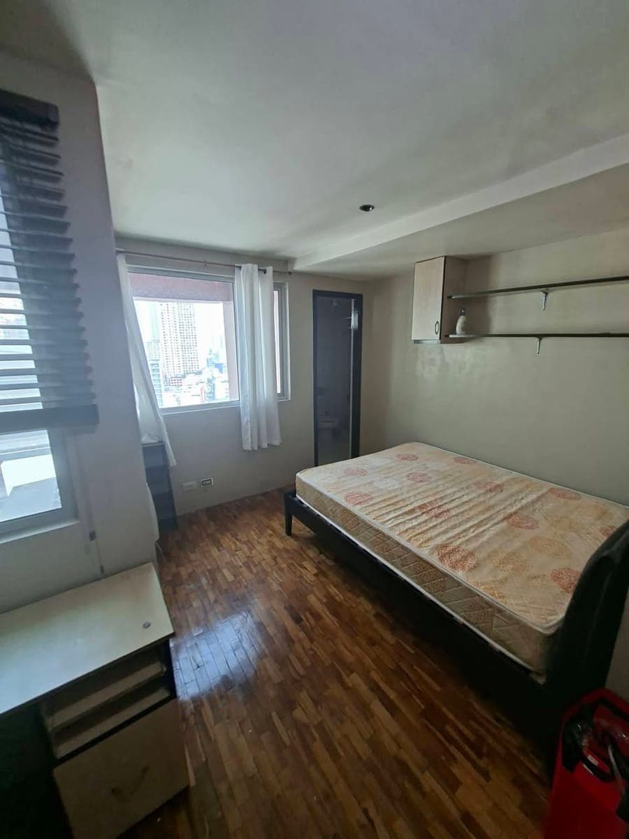 Oriental Garden Makati condo 16k per month 1yr contract Minimum - photo 4