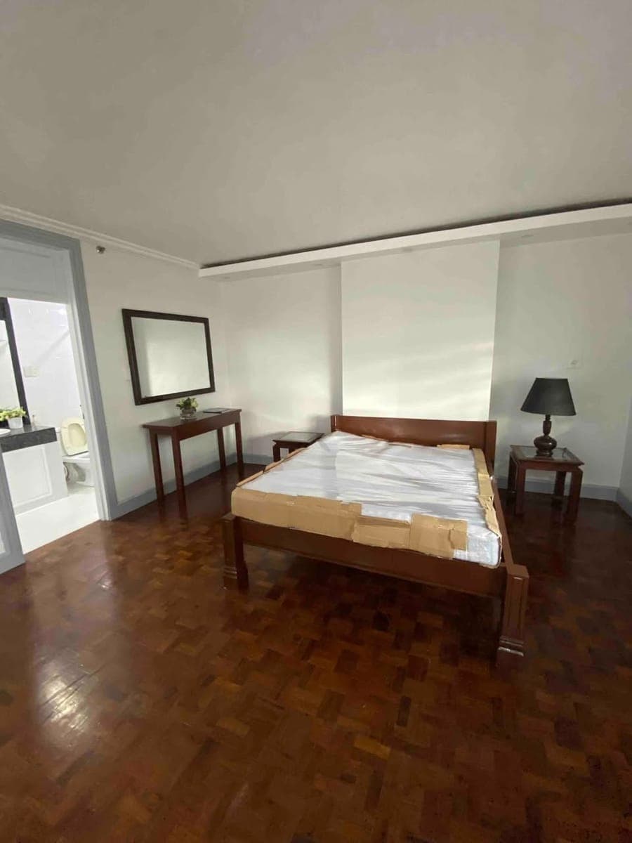 FOR LEASE: Makati Tuscany Condominium - photo 2