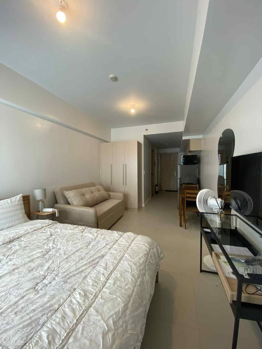 FOR RENT: Studio Unit at Callisto Tower 1 in Circuit Makati ‼️ - photo 2