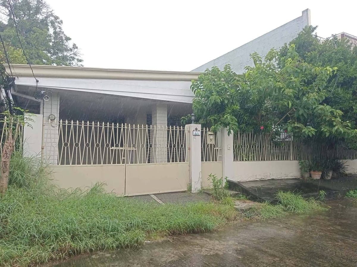 HOUSE FOR RENT - photo 2
