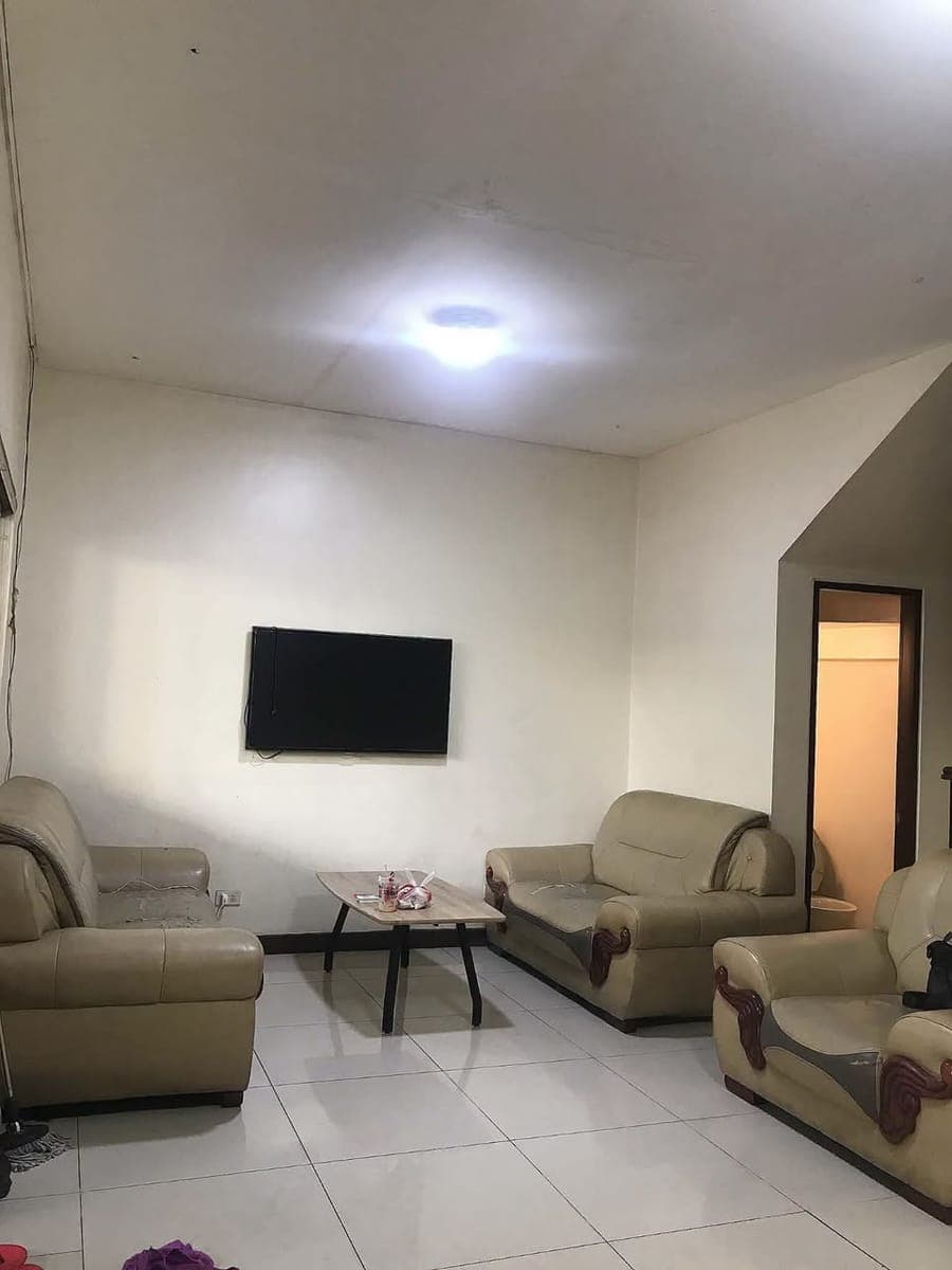 For Lease 3 storey house inside village in front of PITX bus terminal / 4 bedroom 4 bathroom s 2 car... - photo 3