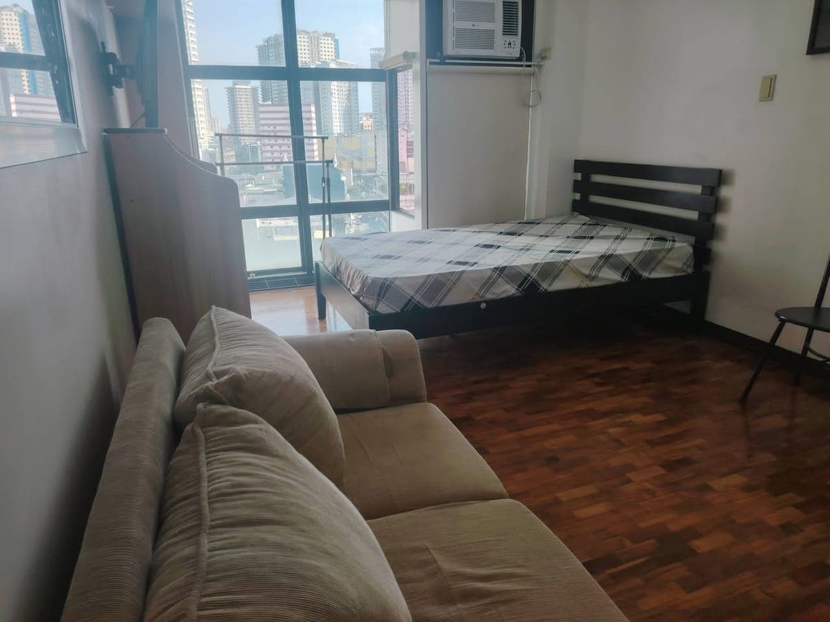 Studio Unit For Rent - photo 4