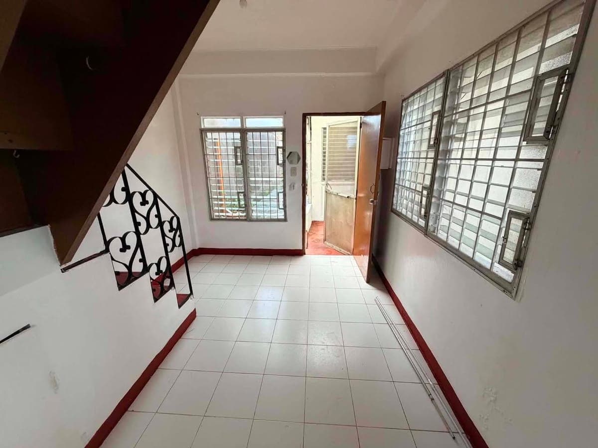 HOUSE FOR RENT - photo 4