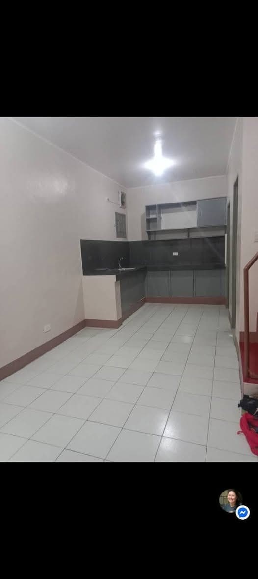 House for rent Manuela 4g las pinas - photo 1