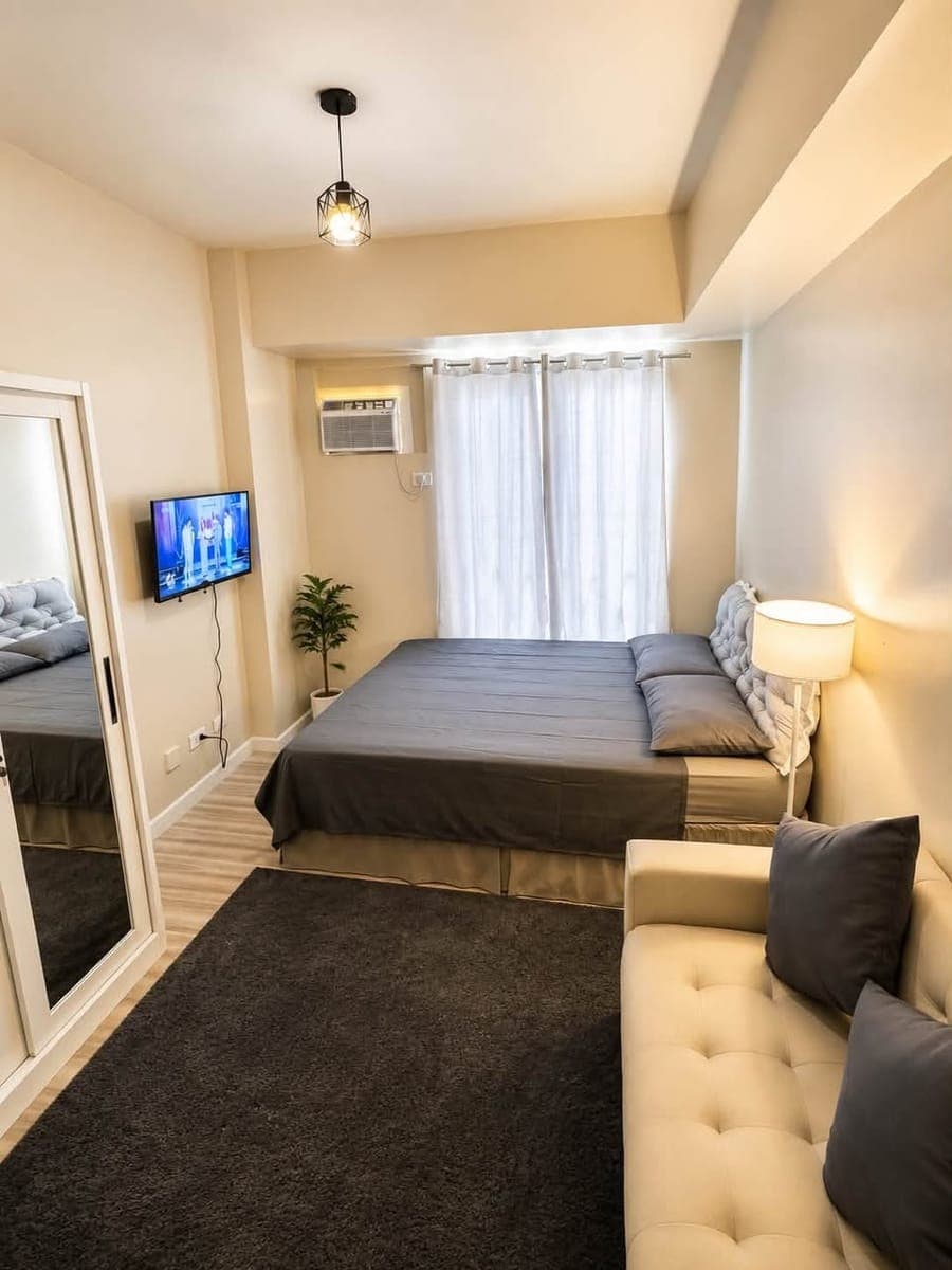 Condo Studio Unit for Rent in Taguig, P20k Only - photo 2