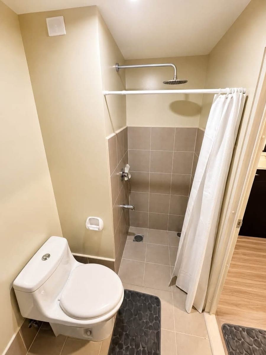 Condo Studio Unit for Rent in Taguig, P20k Only - photo 3