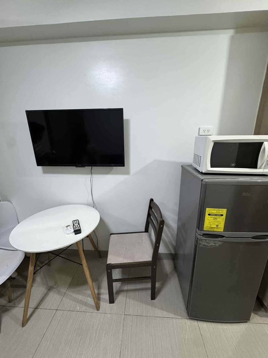 SHORE 2 RESIDENCES FOR RENT - Available on Aug 18 onwards - photo 2