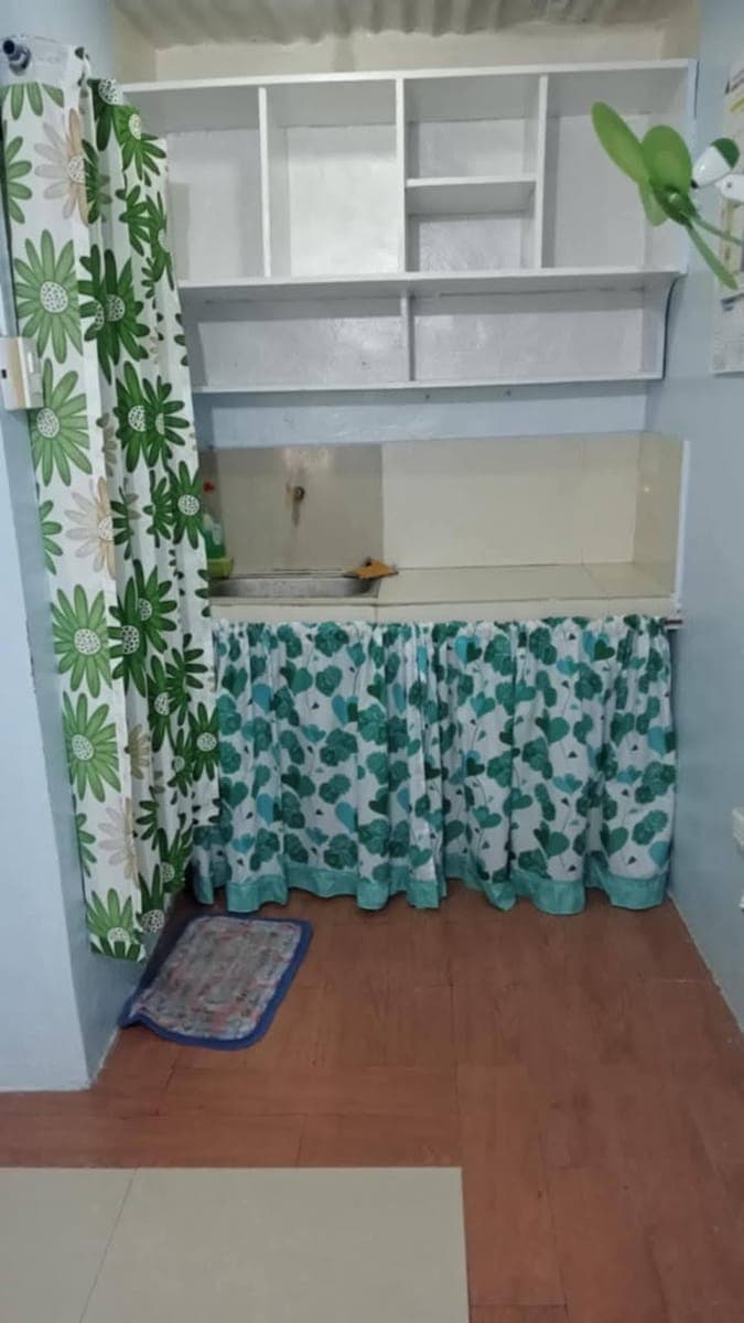 Room for Rent Studio type 1month deposit 1month Advance 4k per month, 2 only location Marcos Alvarez... - photo 2