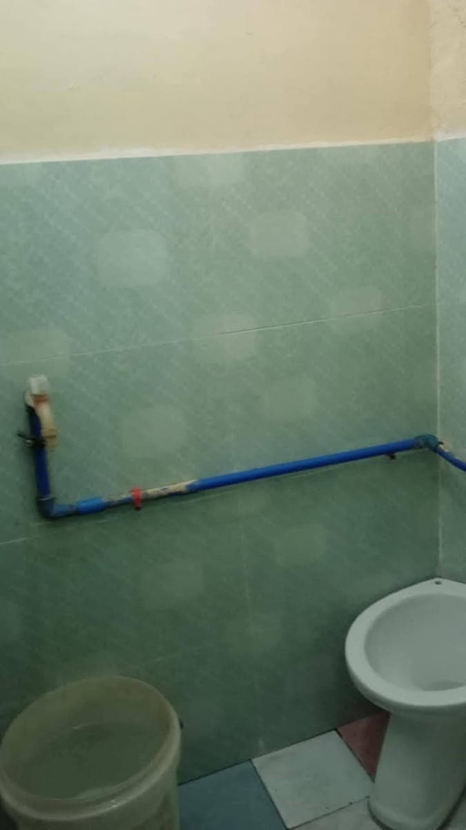Room for Rent Studio type 1month deposit 1month Advance 4k per month, 2 only location Marcos Alvarez... - photo 3