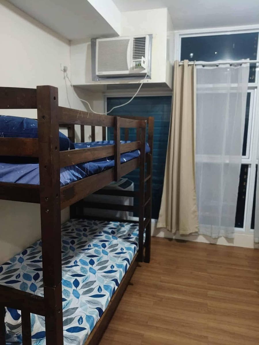🏠 THE LINEAR MAKATI – CONDO UNIT/ BEDSPACE FOR RENT Condo for Rent/Sharing - photo 2
