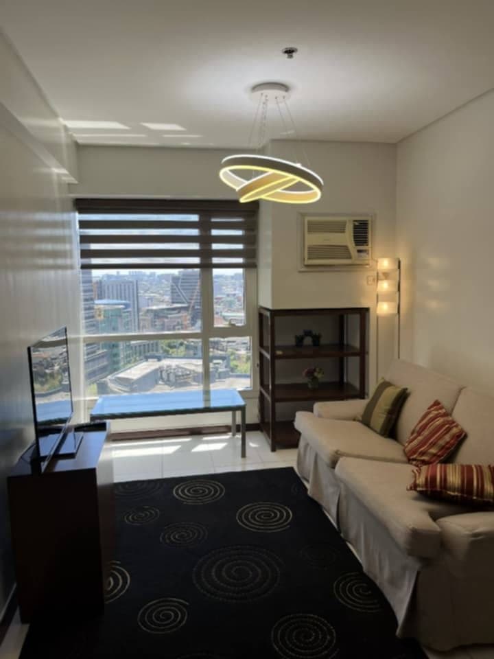 1BR Big Cut Unit - The Columns Ayala - photo 2