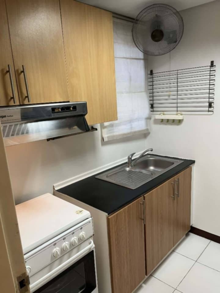 1BR Big Cut Unit - The Columns Ayala - photo 5