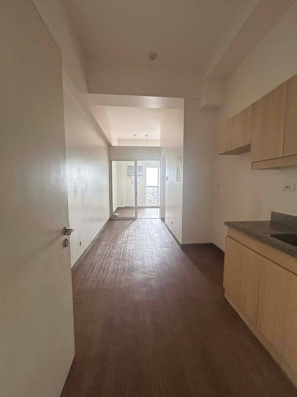 Infina Towers - 1BR for Rent - photo 4