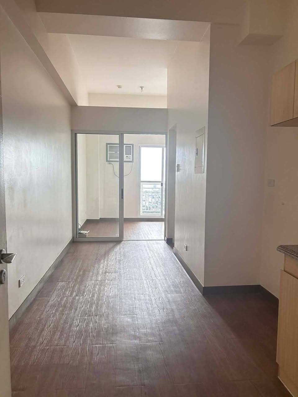 Infina Towers - 1BR for Rent - photo 3
