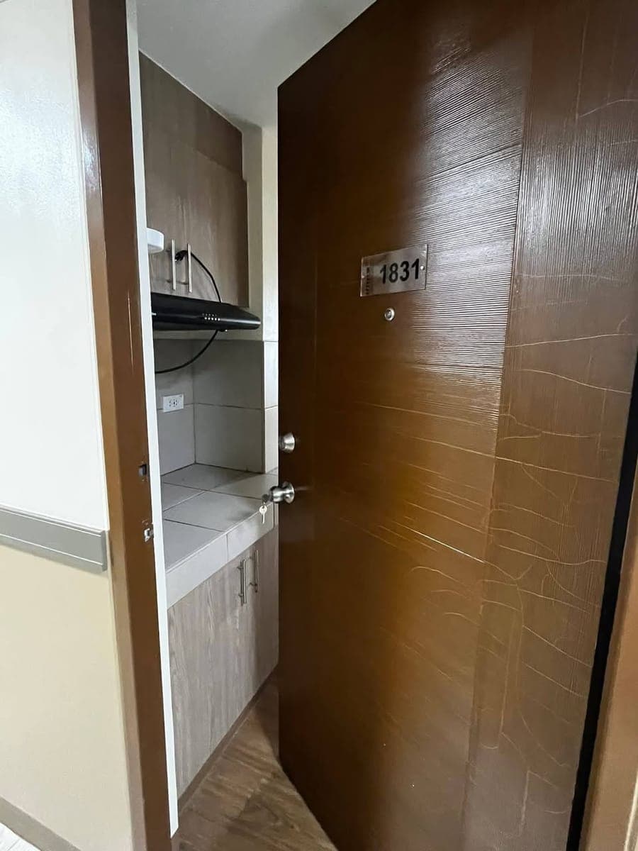 ❗️ONE PREMIER (CITYLAND) – STUDIO UNIT FOR LEASE❗️ - photo 1