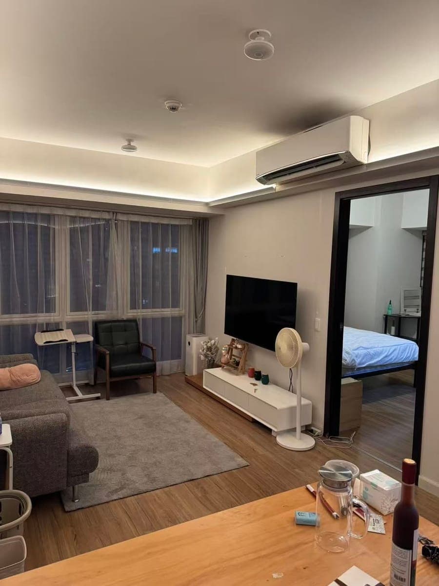 # 𝑭𝒐𝒓 𝑹𝒆𝒏𝒕 𝒂𝒕 𝑻𝒉𝒆 𝑳𝒆𝒓𝒂𝒕𝒐 - photo 3