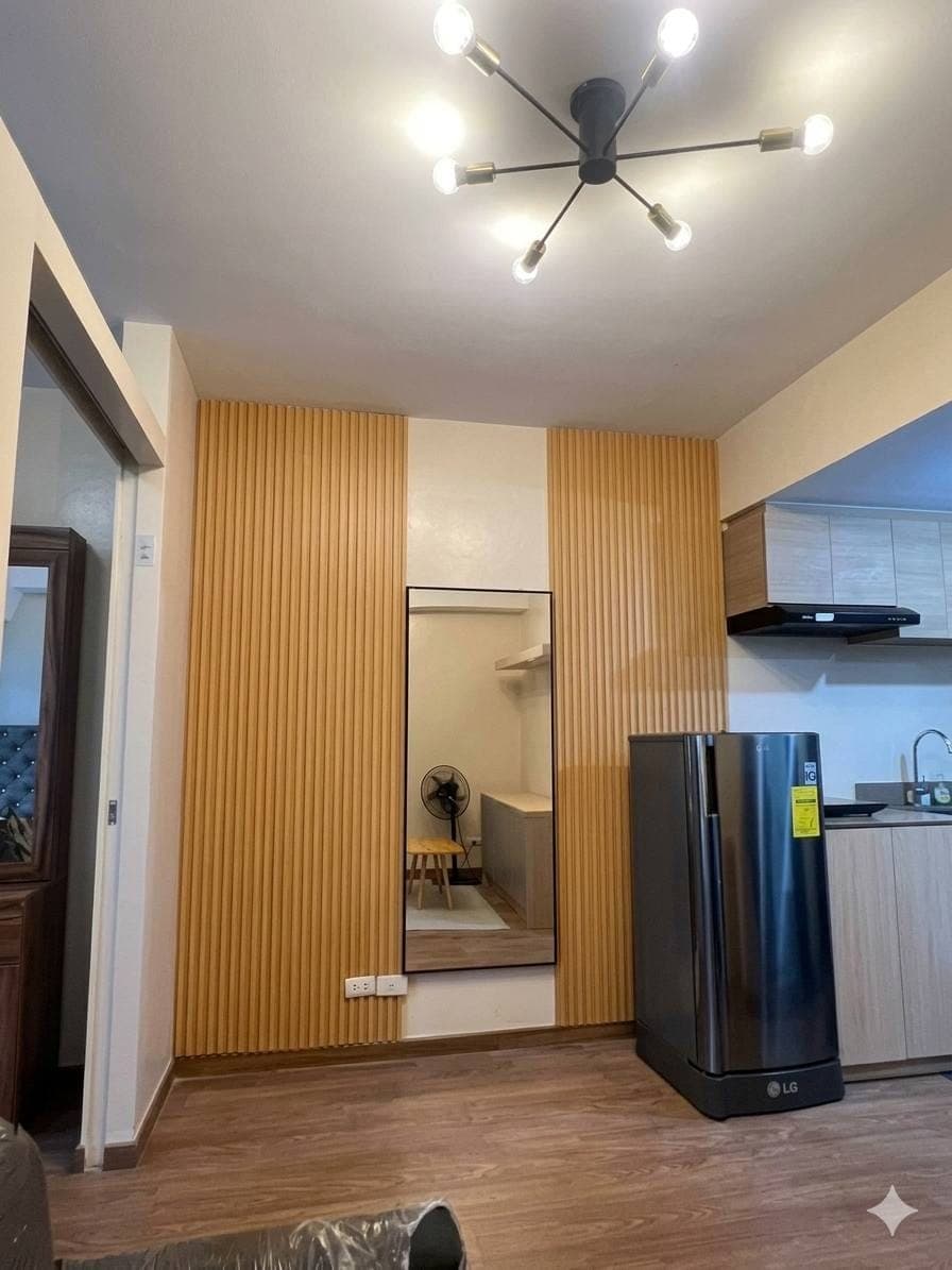 The Rise Makati | Studio with partition furnished condo unit for rent - photo 3