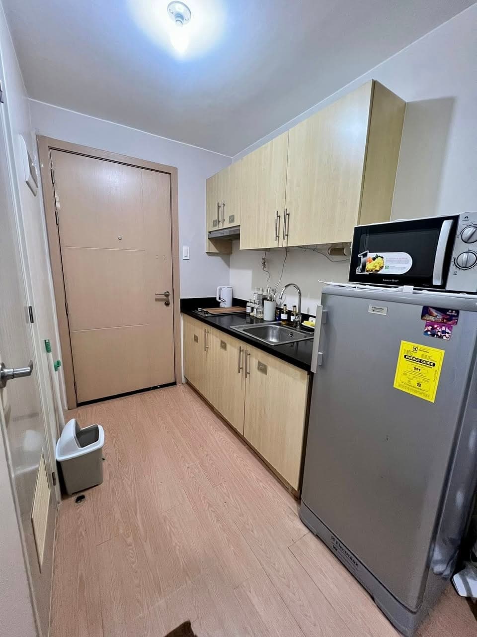 Grass Studio Unit for rent! - photo 3