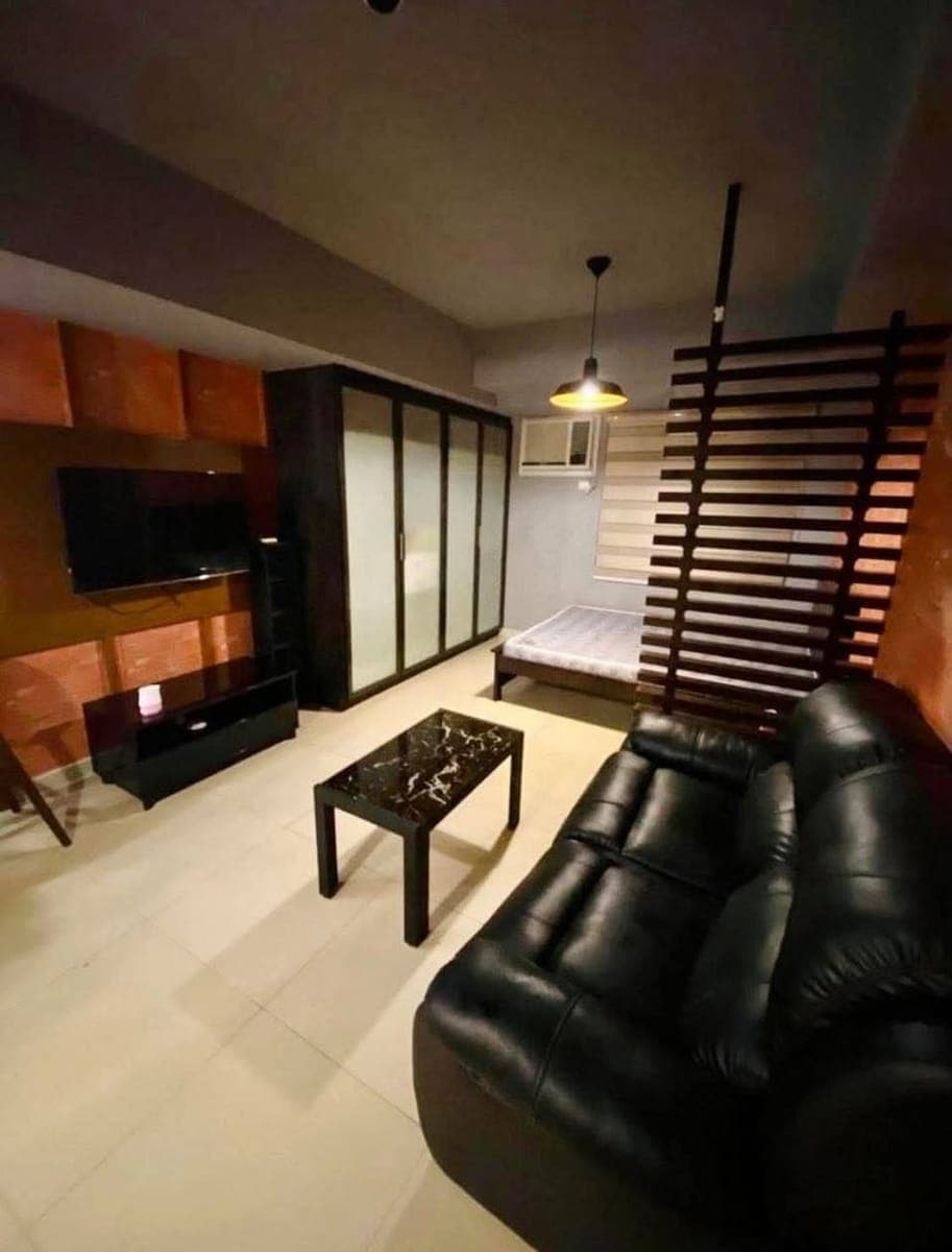 𝐅𝐎𝐑 𝐑𝐄𝐍𝐓 Studio Type Condo at THE LERATO TOWER - photo 5