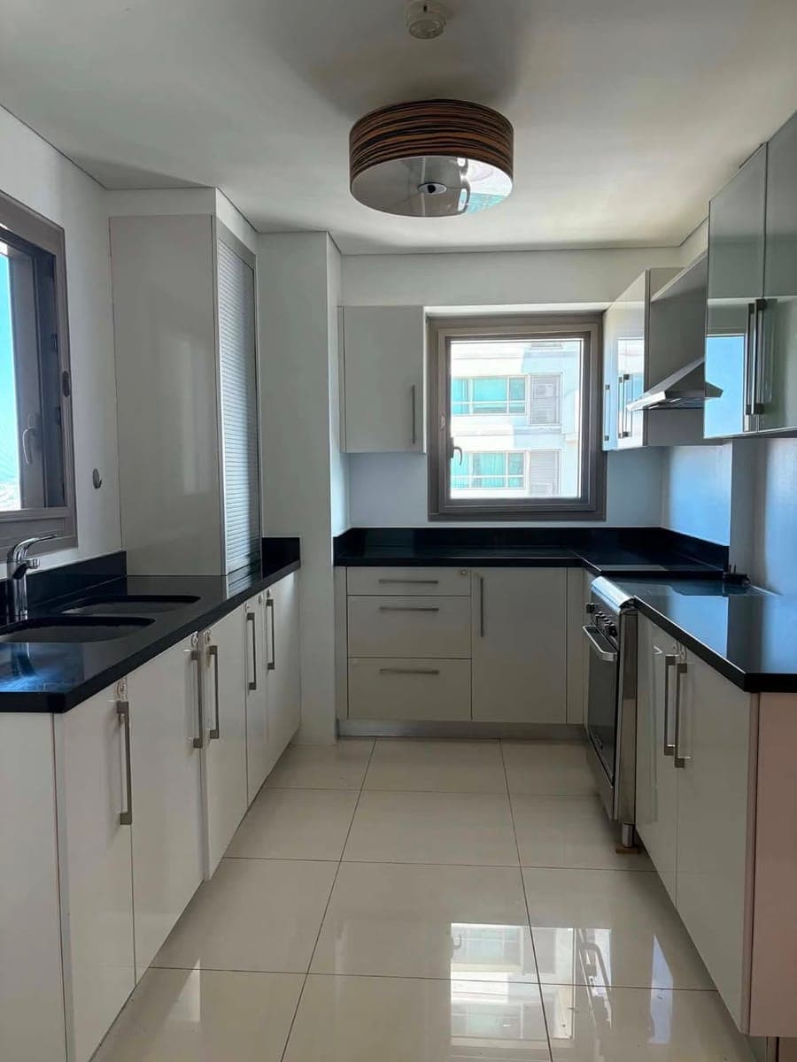 FOR RENT: 2-Bedroom Unit at The Residences at Greenbelt (TRAG) - San Lorenzo Tower‼️ - photo 5