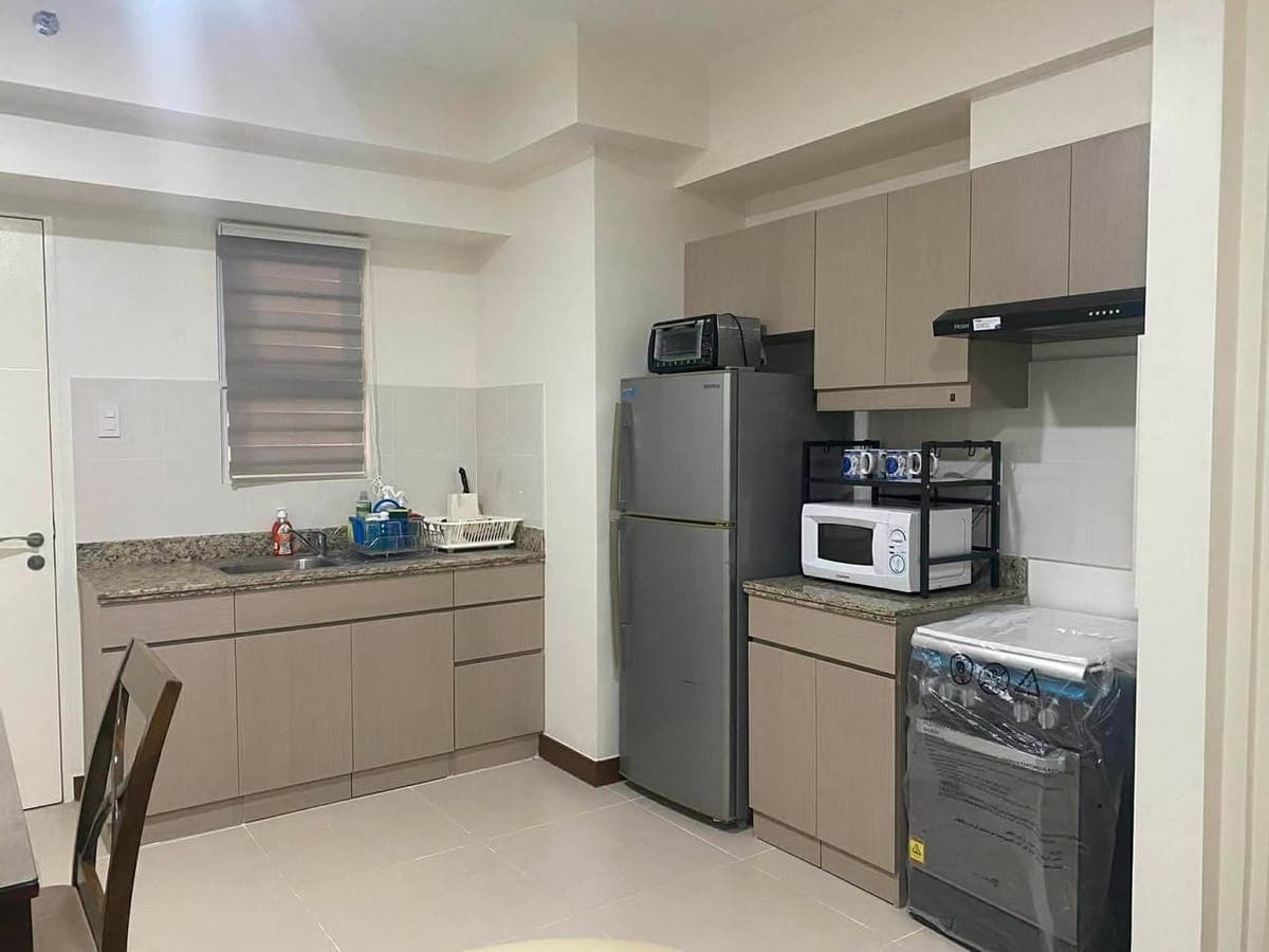 UNIT WITH PARKING FOR LEASE‼️ - photo 3