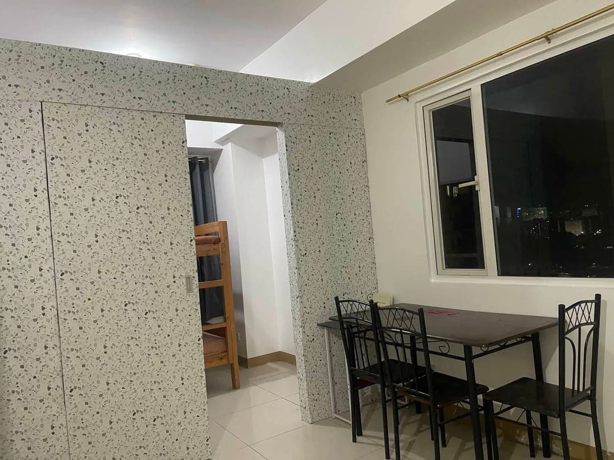 FOR RENT: Semi-Furnished 2-Bedroom Unit with Balcony at South Residences - photo 4