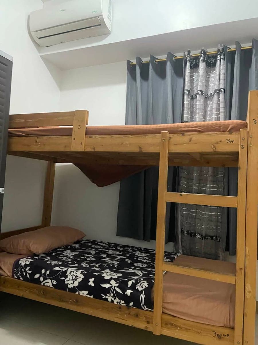 FOR RENT: Semi-Furnished 2-Bedroom Unit with Balcony at South Residences - photo 5