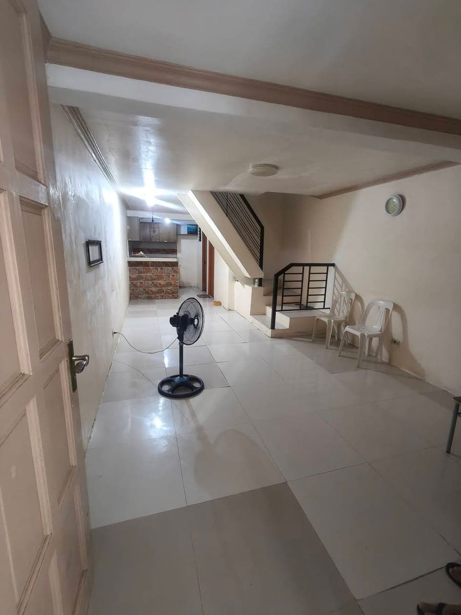 Townhouse for rent - photo 5