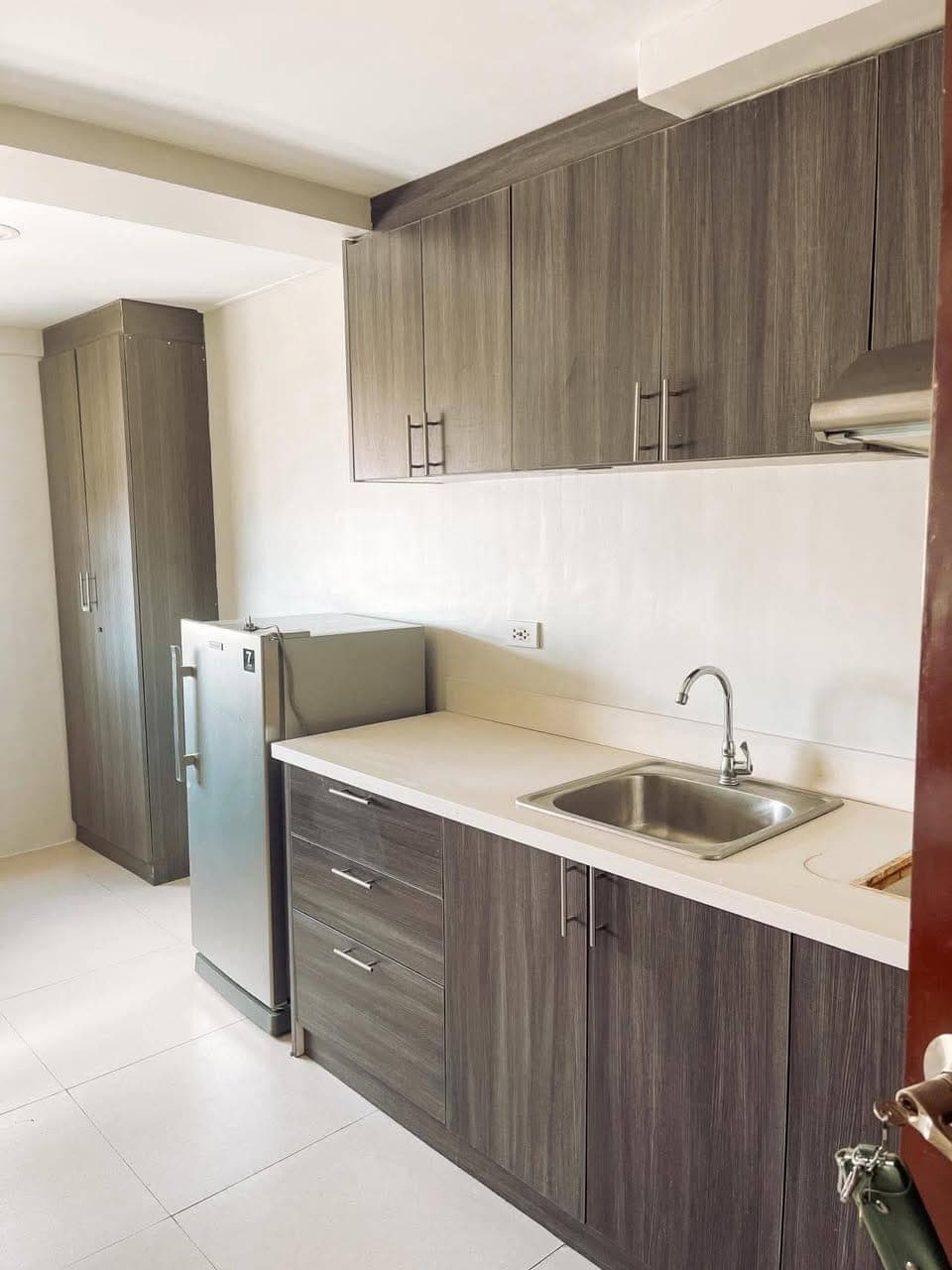 ‼️FOR RENT - 1 BEDROOM‼️ - photo 3