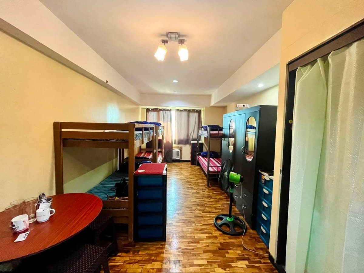 Male sharing bedspacer condo near RCbc plaza and MAKATI med - photo 3