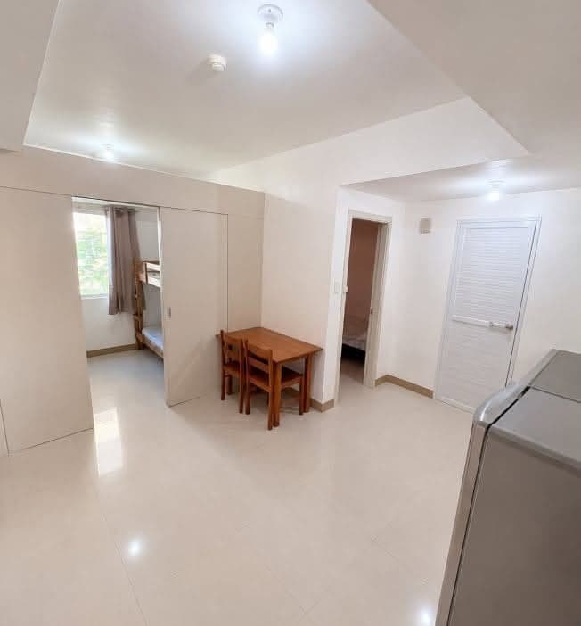 South Residences 2BR for Rent - photo 3