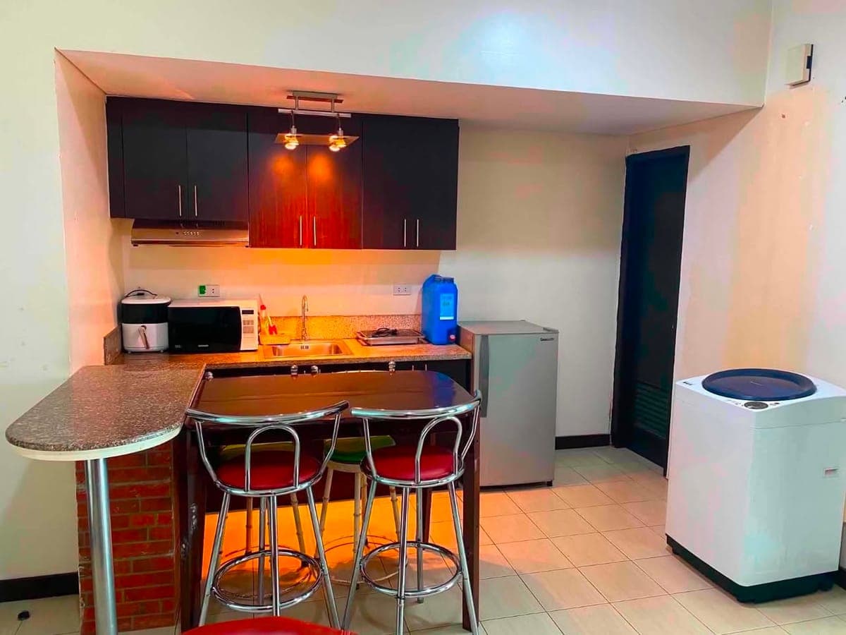 San Lorenzo Place Makati Condominium - photo 1