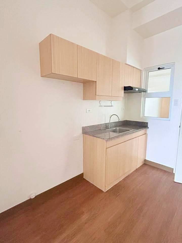 For Long term Rent‼️ 1bedroom semi furnish unit with AC, rangehood @ Penthouse Infina towers project... - photo 4