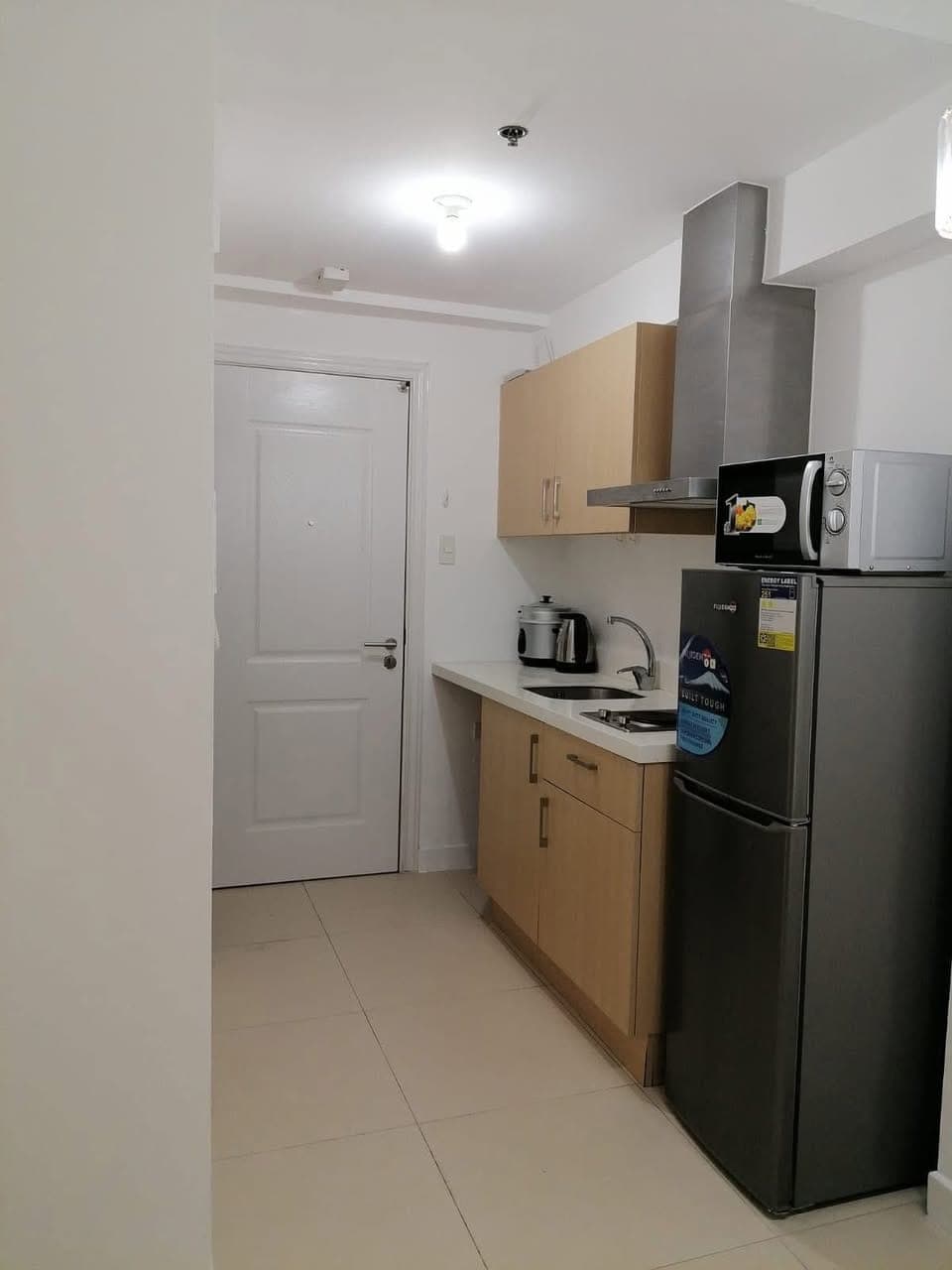 FOR RENT: ₱16,000/month. | Inclusive association dues - photo 3