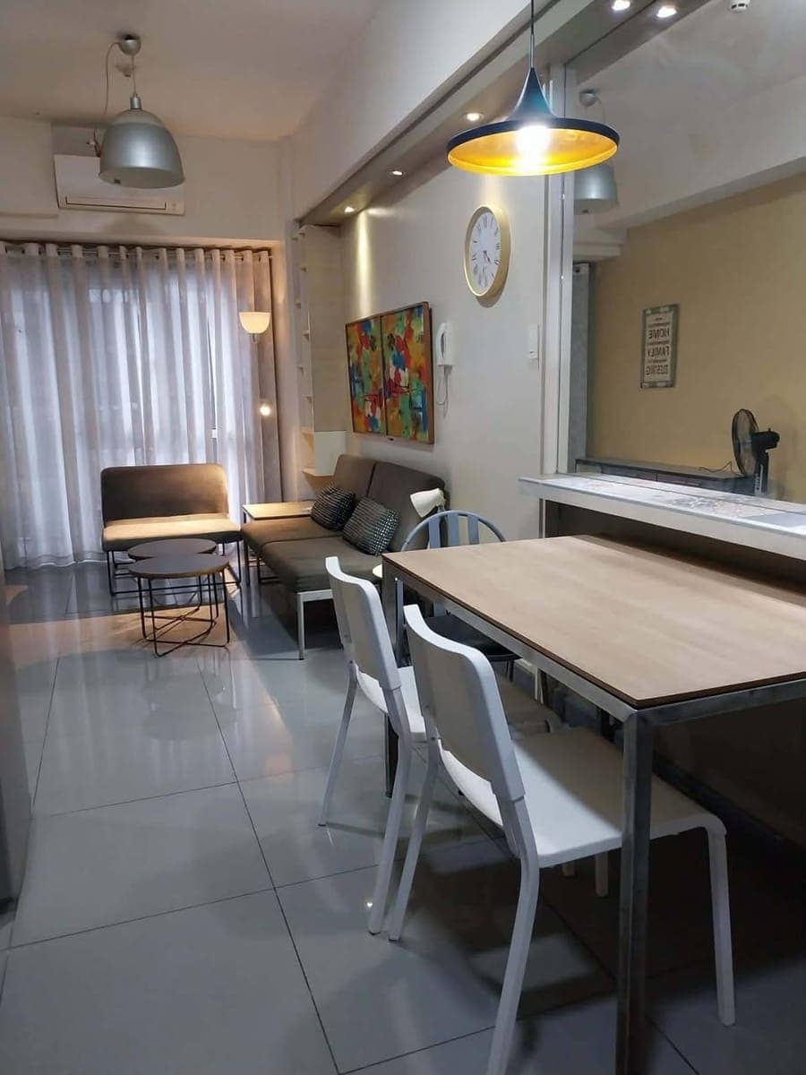 1BR Big Cut Corner Unit - photo 3