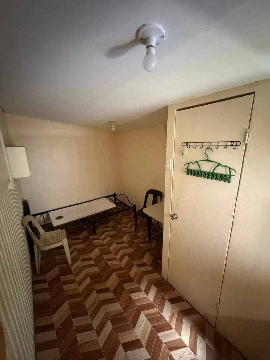 ROOM FOR RENT - photo 2