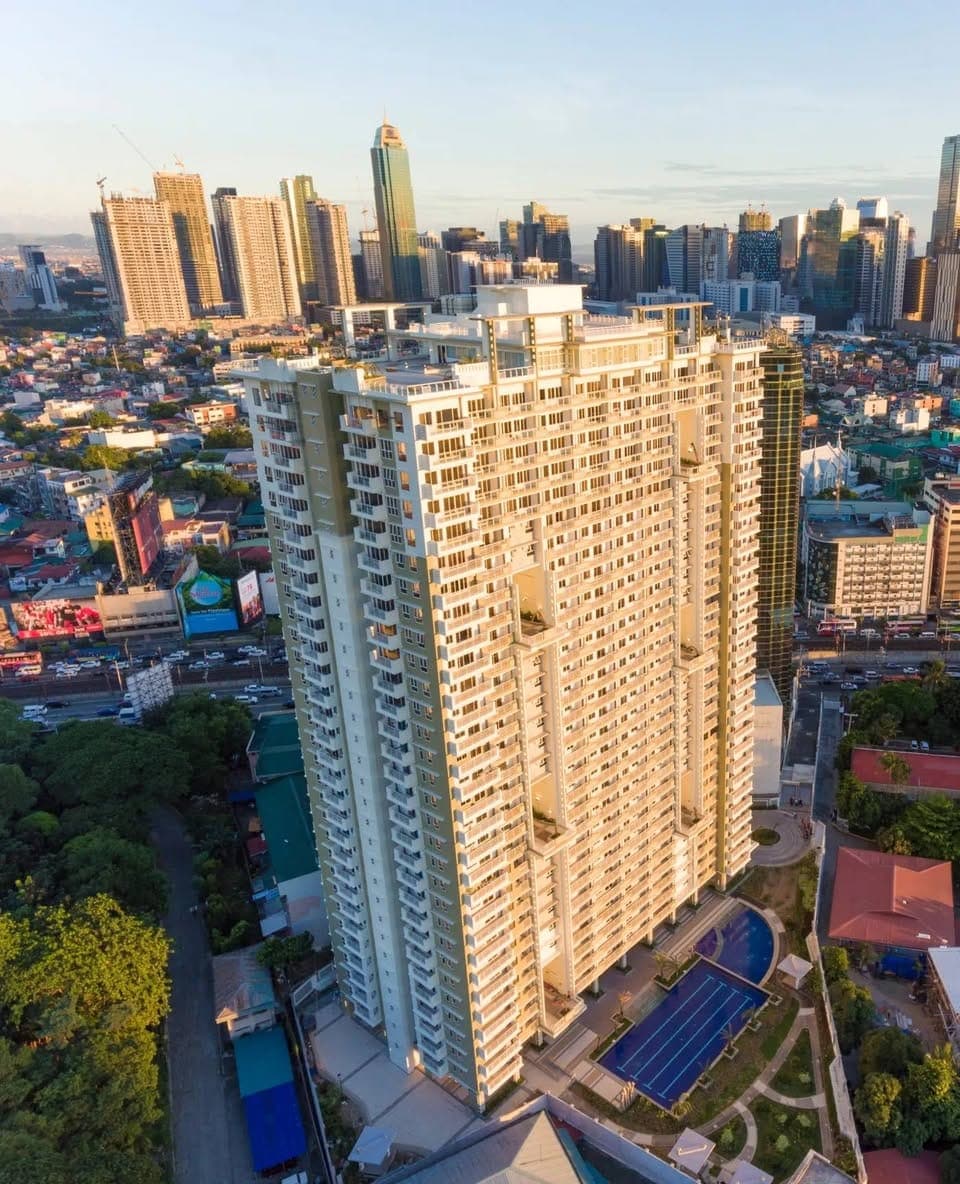 🏙️ 𝐅𝐎𝐑 𝐑𝐄𝐍𝐓 | 𝟏𝐁𝐑 𝐂𝐨𝐧𝐝𝐨 𝐰𝐢𝐭𝐡 𝐁𝐚𝐥𝐜𝐨𝐧𝐲 𝐚𝐭 𝐁𝐫𝐢𝐨 𝐓𝐨𝐰𝐞𝐫 𝐌𝐚𝐤𝐚𝐭𝐢 - photo 1