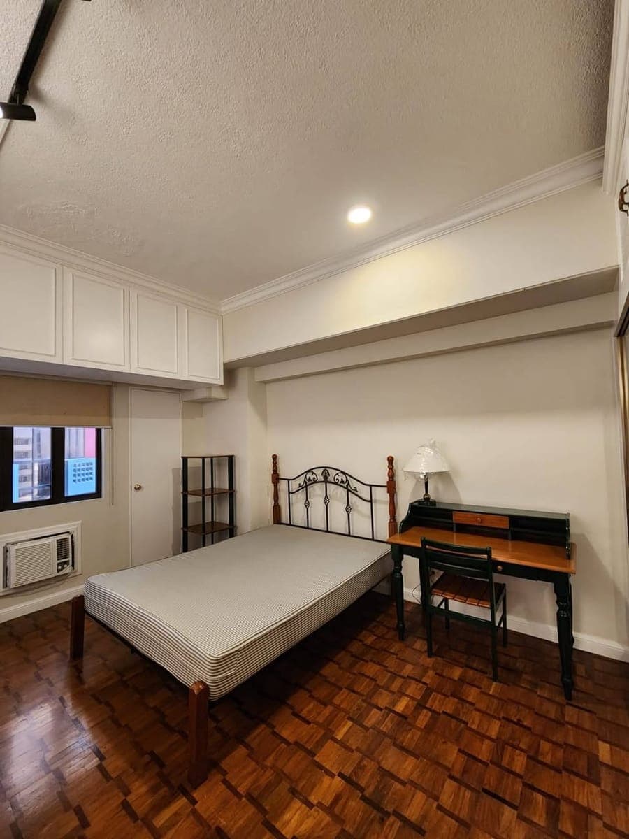 FOR RENT: 1BR Big Cut Condo Unit in Prince Plaza II - photo 4