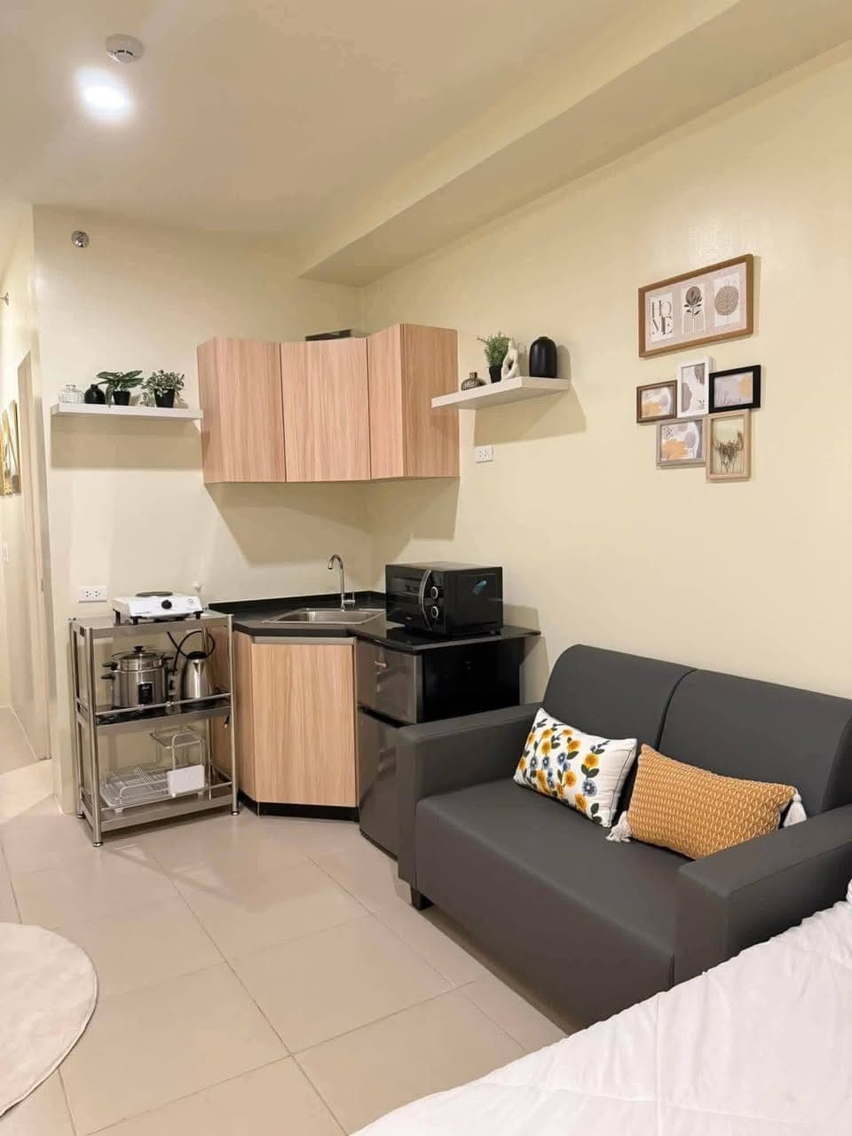 FOR RENT: ₱18,000/month. | Inclusive association dues - photo 4