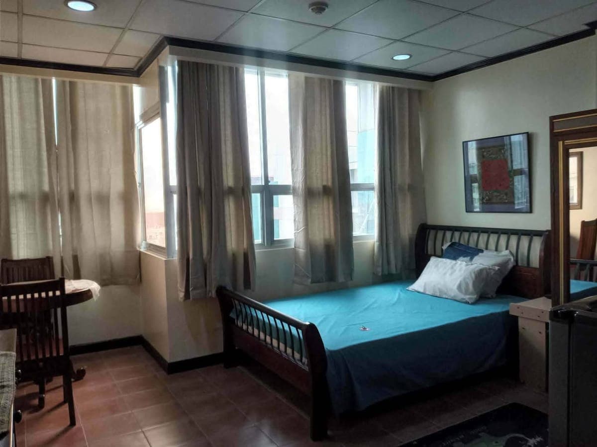 For Rent walking distance Heart Center, EAMC, NKTI, and Lung Center. - photo 4