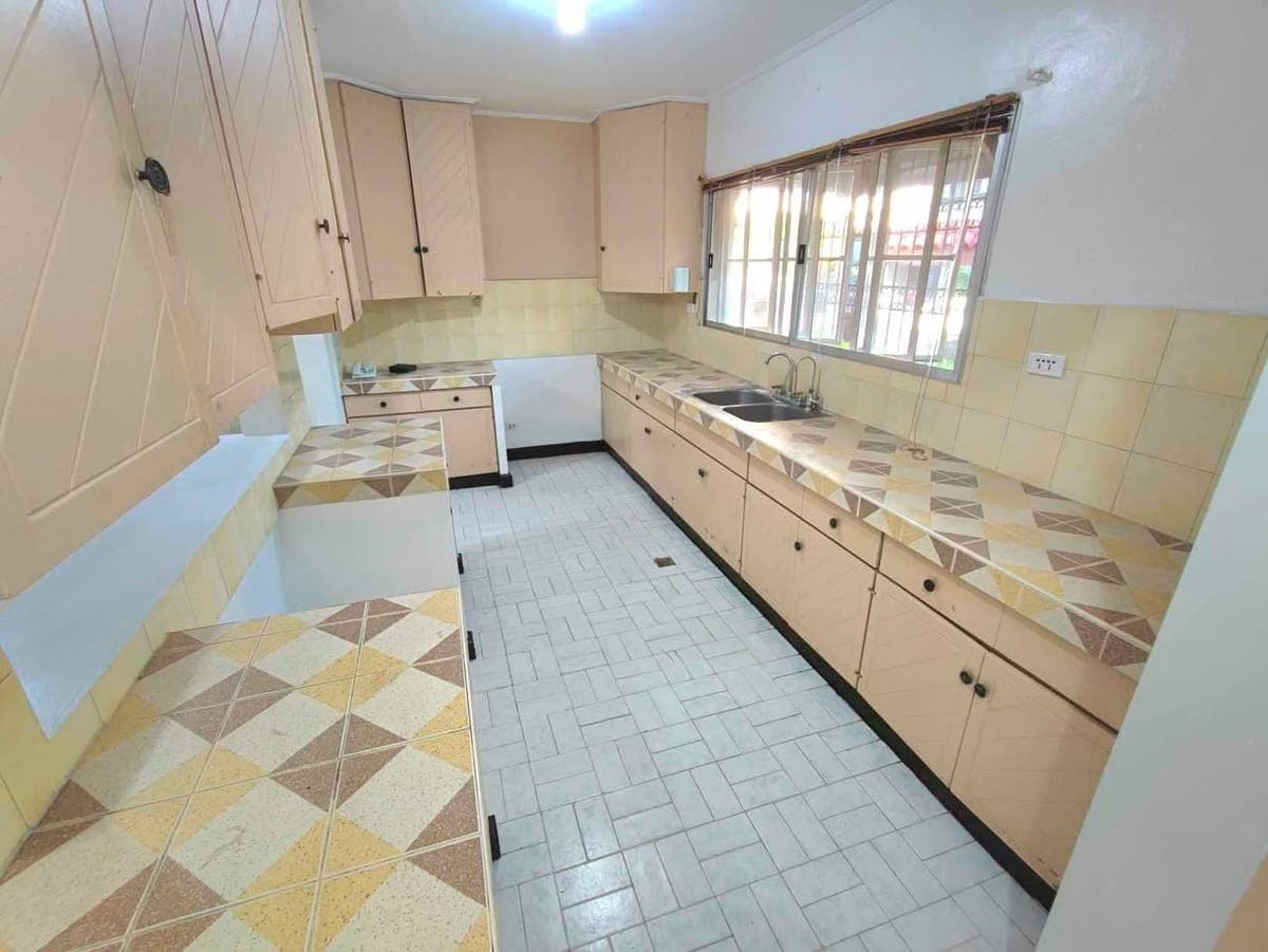 BF HOMES HOUSE FOR RENT (3 Bedrooms) - photo 2
