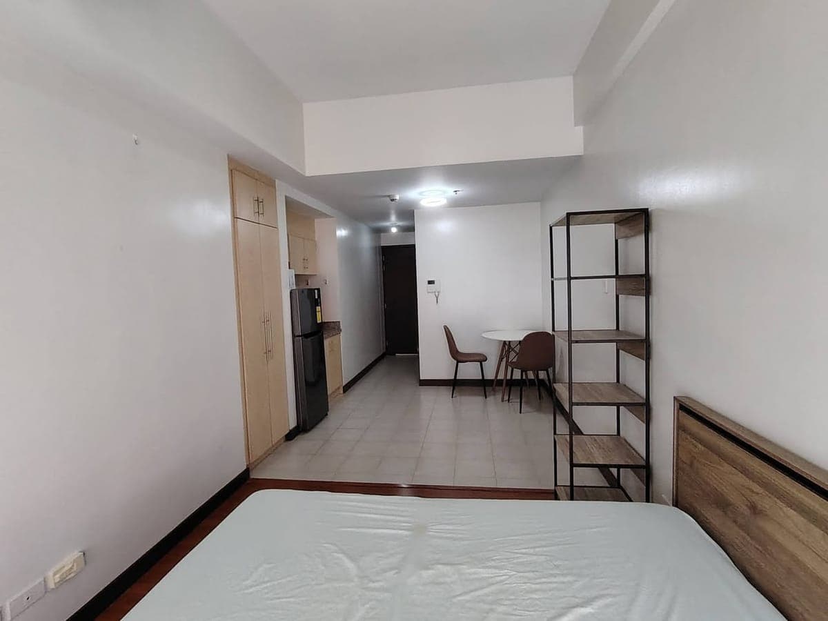 Studio Unit For Rent - photo 2