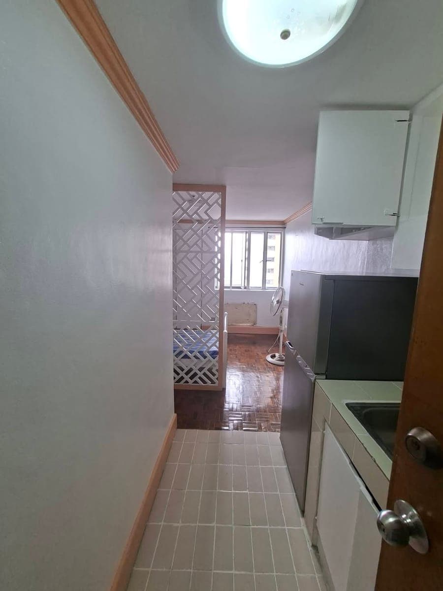 Cityland makati delarosa,  1pax 12,500 per month 1yr lease minimum - photo 4