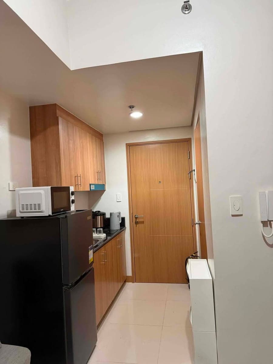 Red Residences, Chino Roces Ave., Makati City - photo 5
